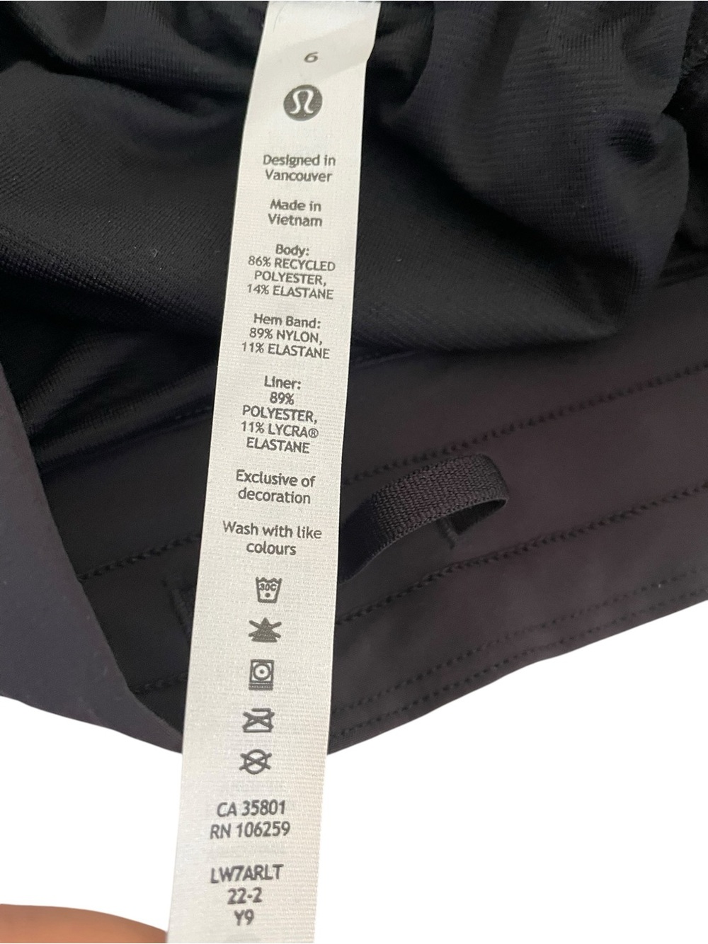 lululemon athletica Hotty Hot Lined Running Shorts 4” Inseam NWT - Picture 5 of 6